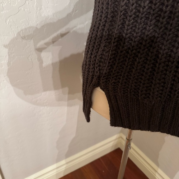 Abercrombie & Fitch Women's Dark Brown Chunky Knit Open Front Cardigan Sweater - Picture 4 of 12